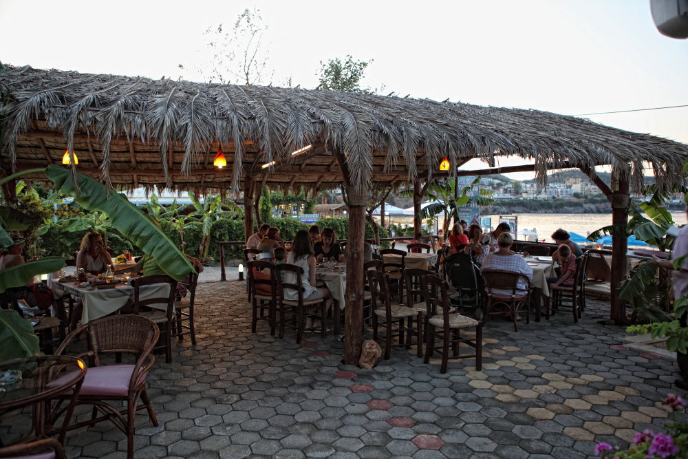 Niriides Beach Hotel Rethymno  ร้านอาหาร รูปภาพ