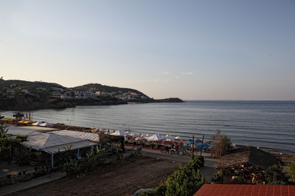 Niriides Beach Hotel Rethymno  ภายนอก รูปภาพ