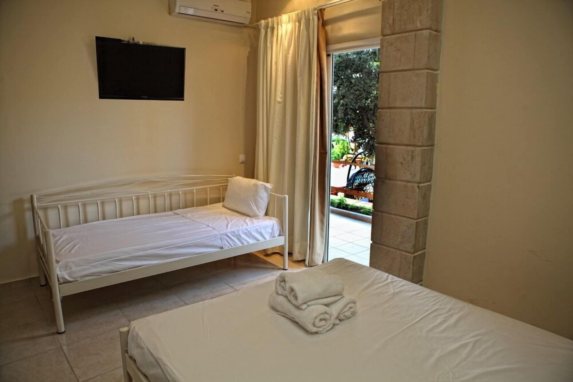 Niriides Beach Hotel Rethymno  ห้อง รูปภาพ