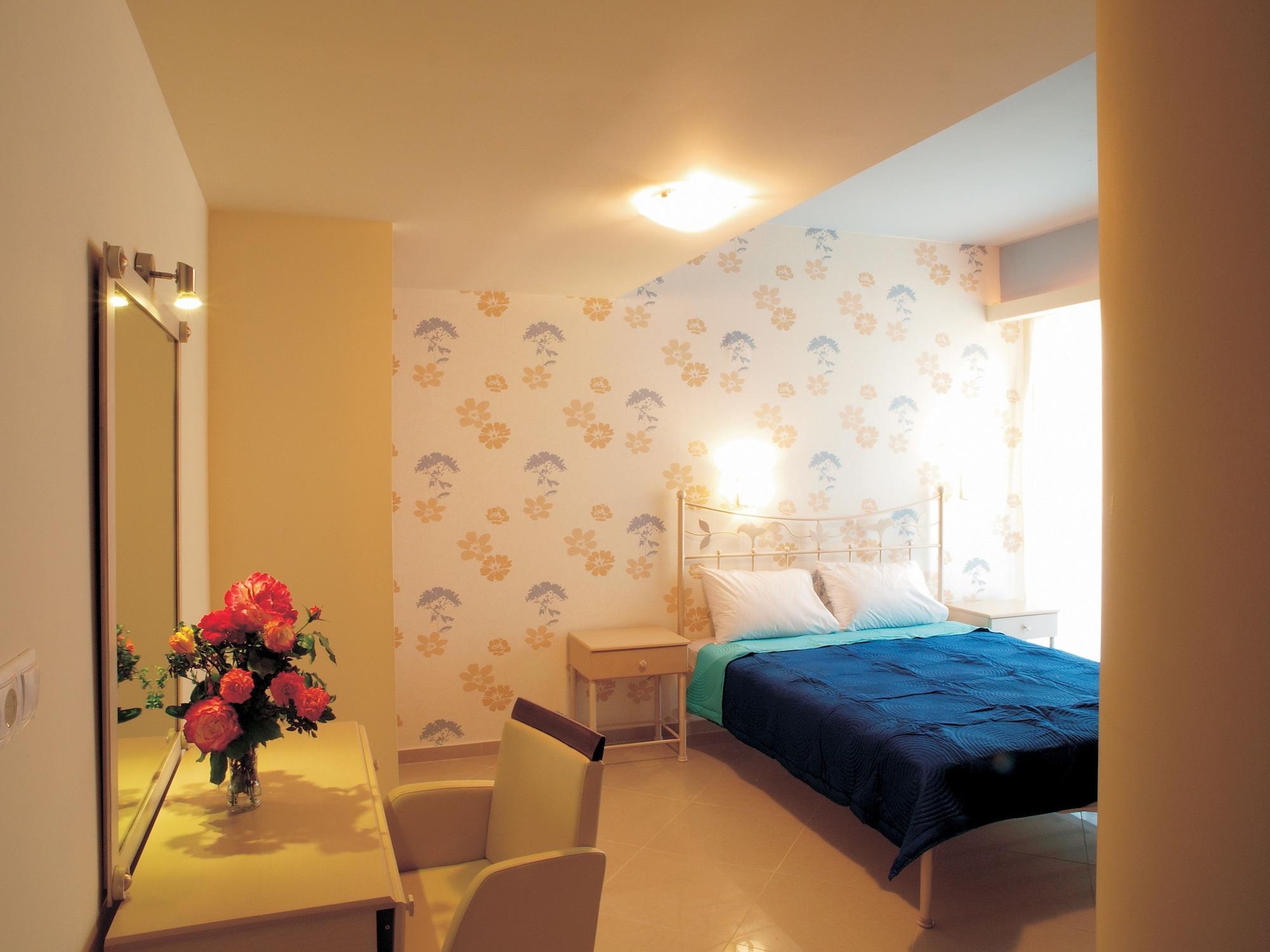 Niriides Beach Hotel Rethymno  ห้อง รูปภาพ