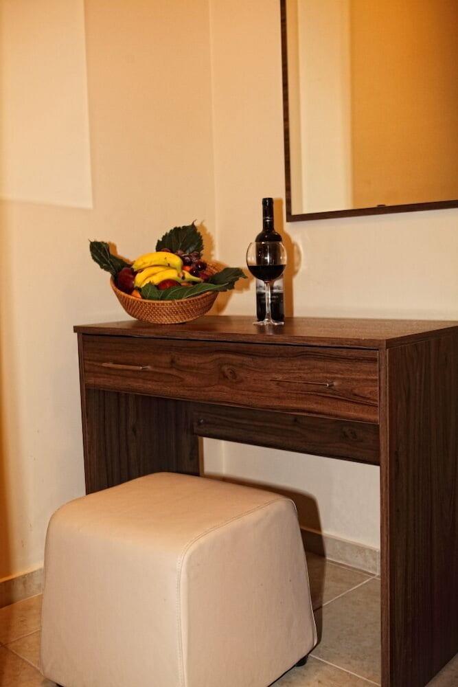 Niriides Beach Hotel Rethymno  ห้อง รูปภาพ