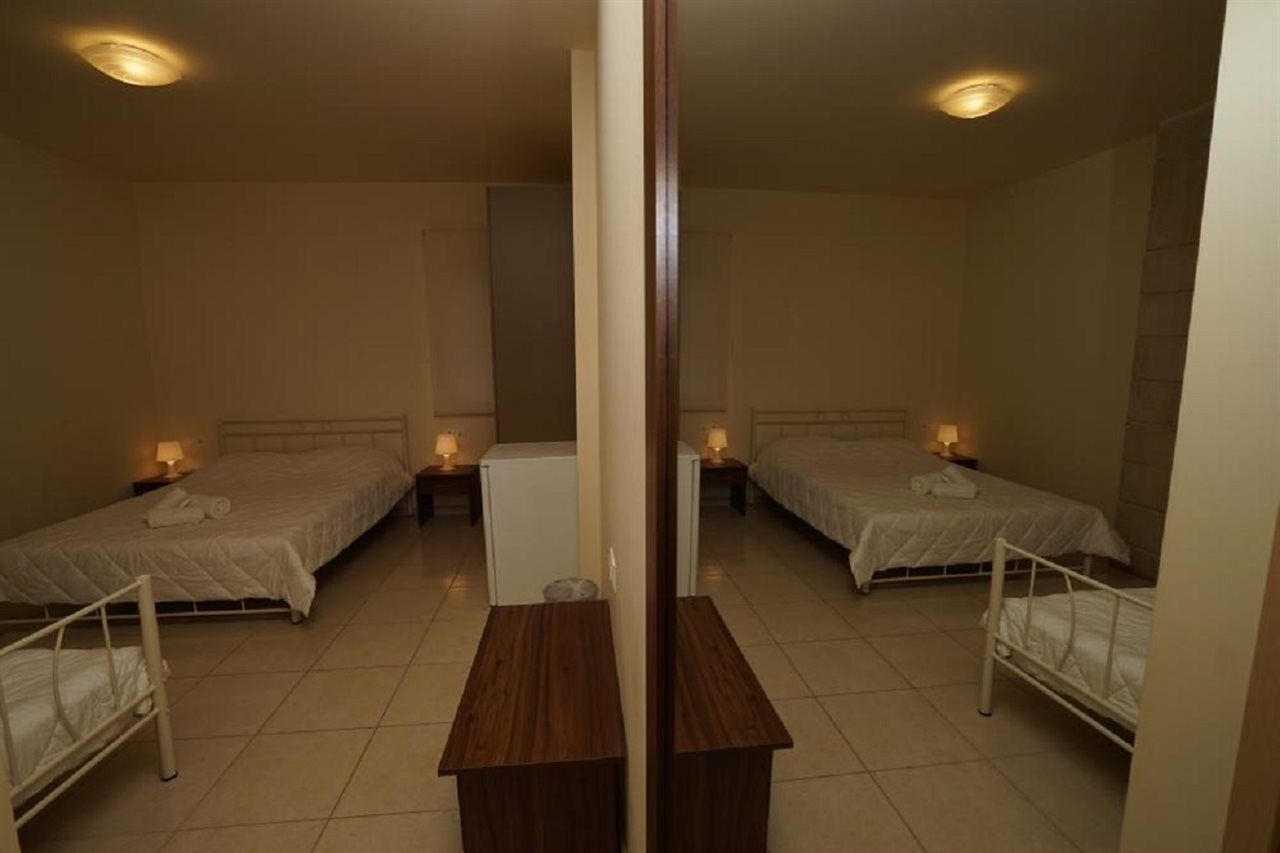 Niriides Beach Hotel Rethymno  ภายนอก รูปภาพ
